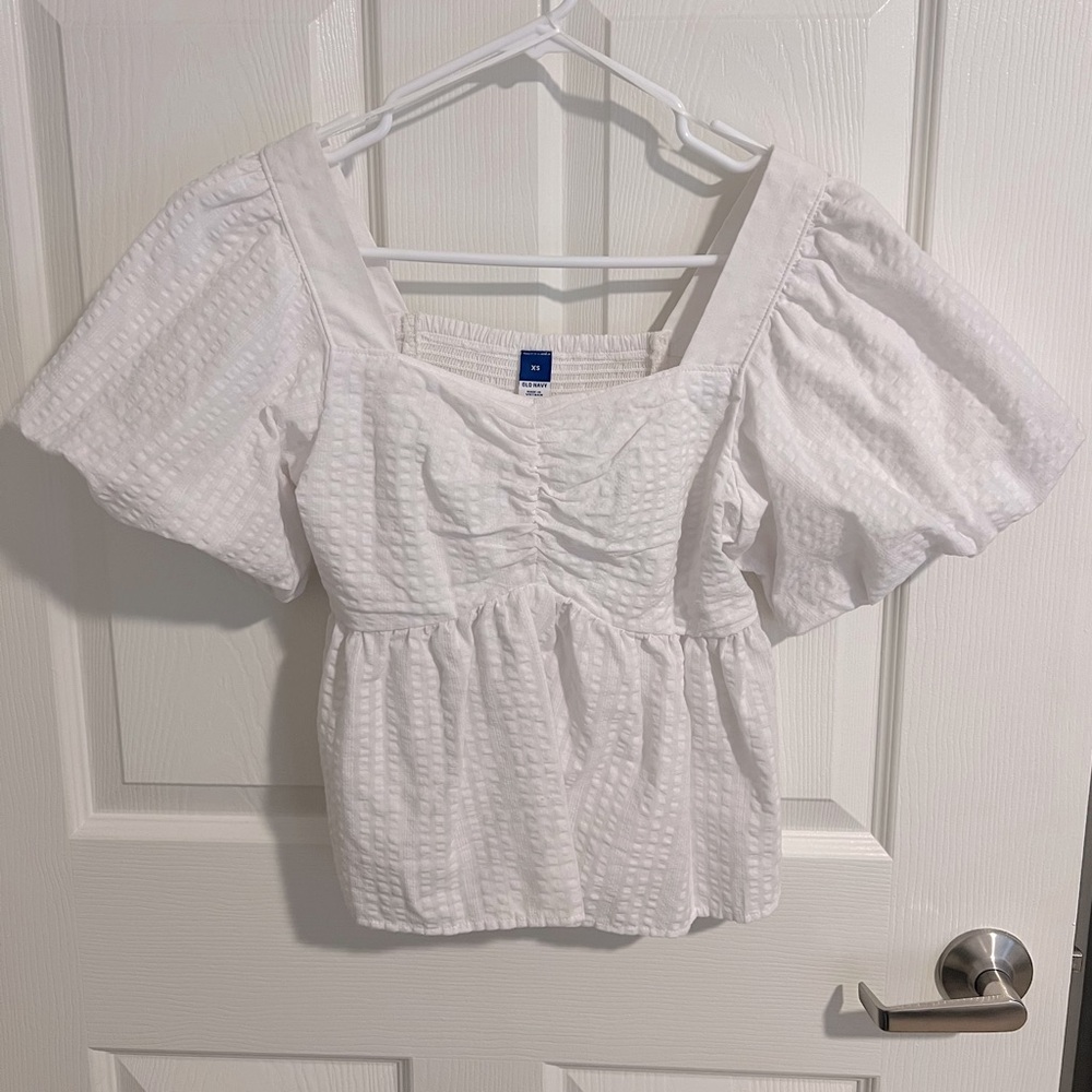 Old Navy white puffy sleeve top size XS